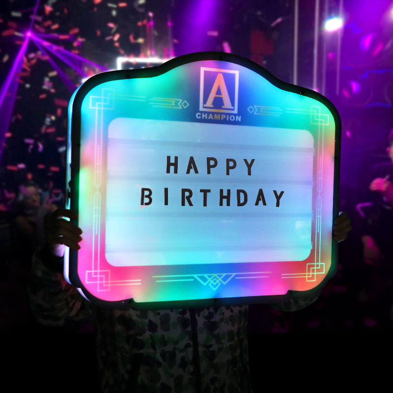 Insegna LED VIP Luminosa a Let - Light Up Letters Marquee recensione e prezzo